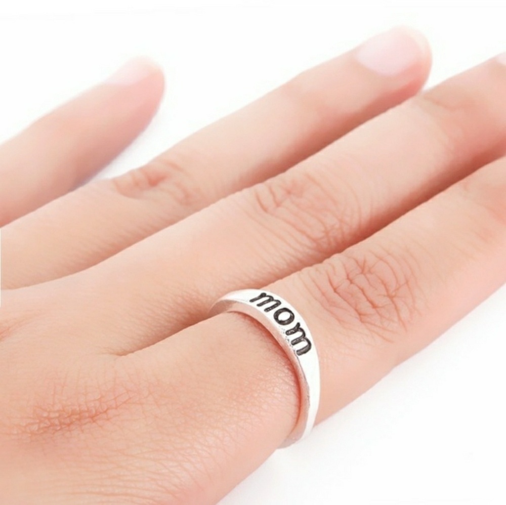 💖 New MOM Silver Ring!! Perfect Gift!!! 💖 - Picture 4 of 4